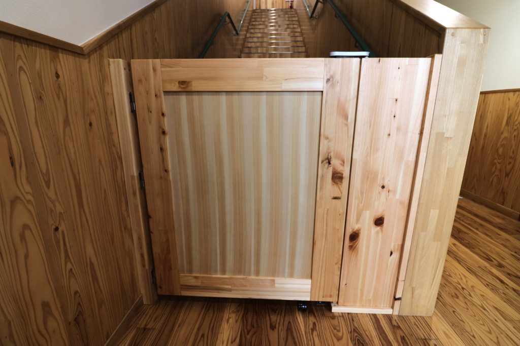 こども園 木製ゲート